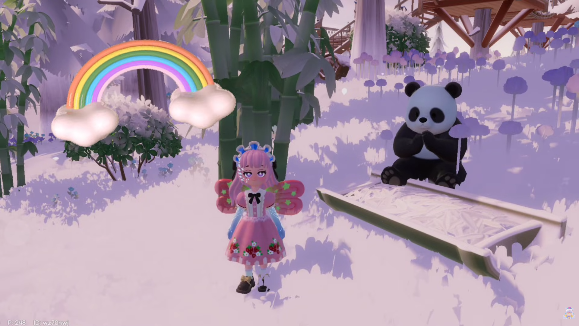 Panda eating in its preferred weather